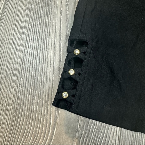 Y2K Attyre Black Cropped Pants with Gem & Crisscross Hem Detail 2P - Picture 3 of 5